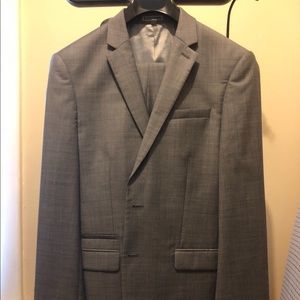 EXPRESS barely worn Slim Fit Suit